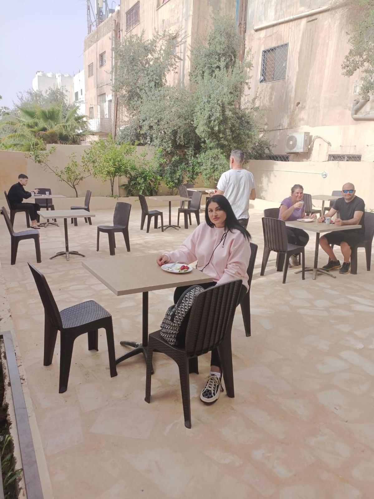 Downtown Inn Madaba Exterior foto